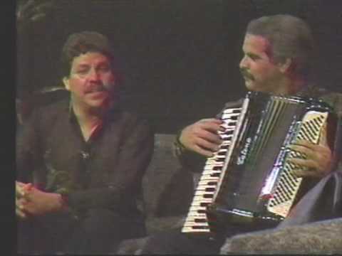 Otto Serge y Rafael Ricardo - El Mochuelo - en Viv...