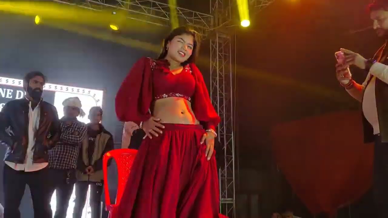 Maya mangar ka stage show arkestra dance video letest dance #viralvideo #arkestra #dancevideo #dance