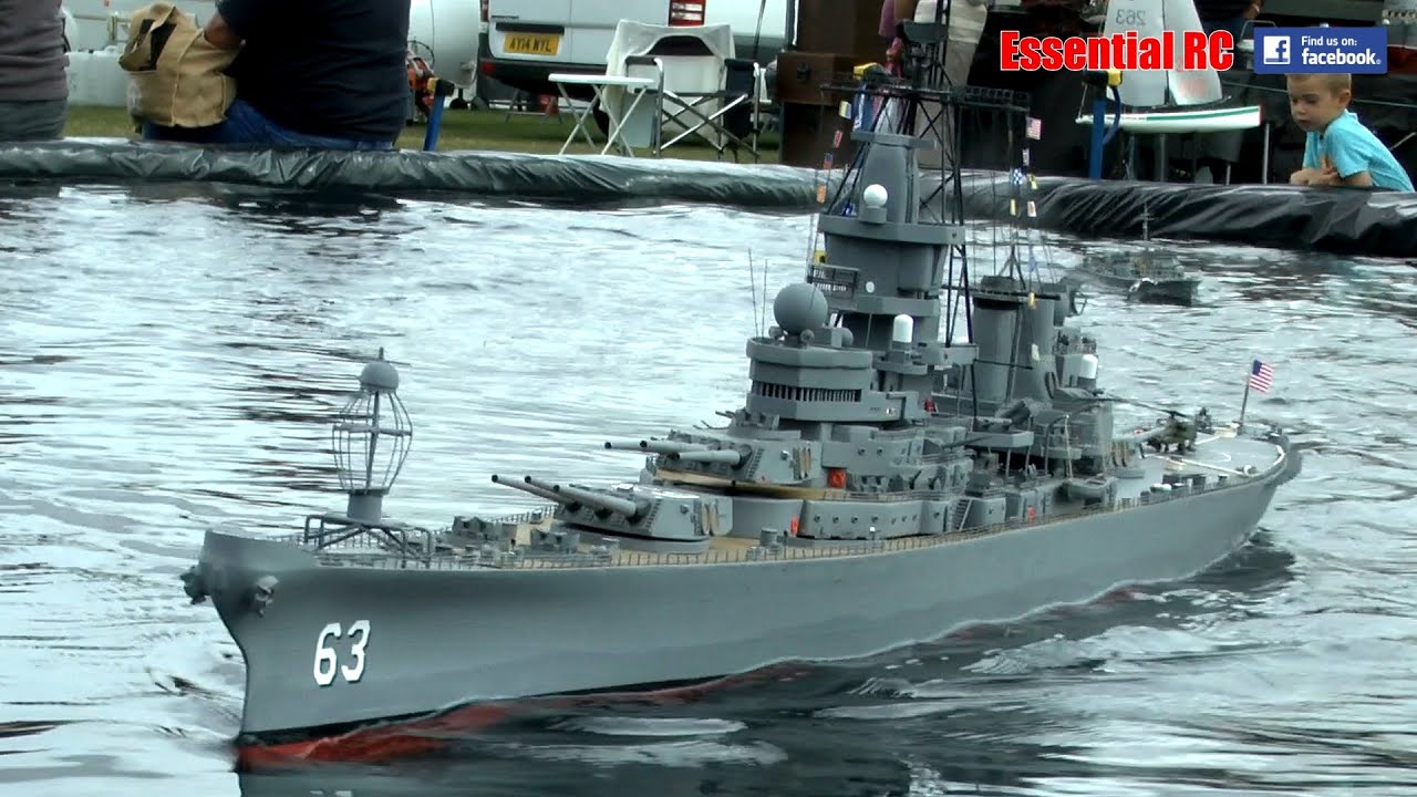 BIG RC Frigates, Destroyers and Submarines - YouTube