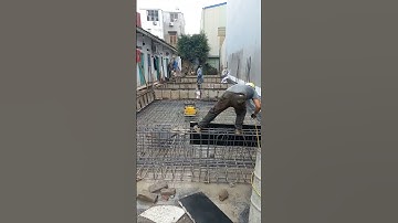 Ghép cốp pha móng