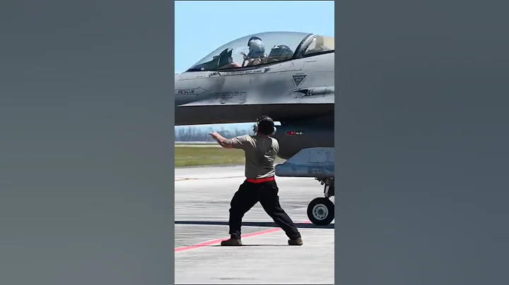 Viper Pilots & Crew Chief