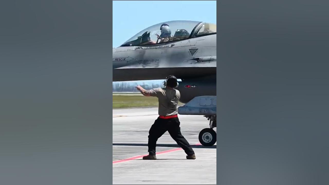 Viper Pilots & Crew Chief