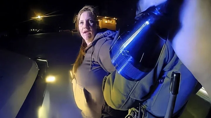 IOWA Deputy Busts Out A Sovereign Citizens Window, Then Hangs Up On Her "Attorney" Mid Sentence 