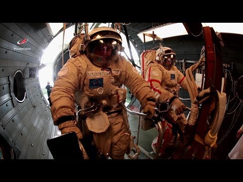 Выйти в открытый космос и вернуться