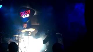 Strobelyx live at Jiggy Bar