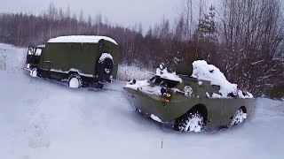 БРДМ 2 и ГАЗ 66 увязли в глубоком снегу