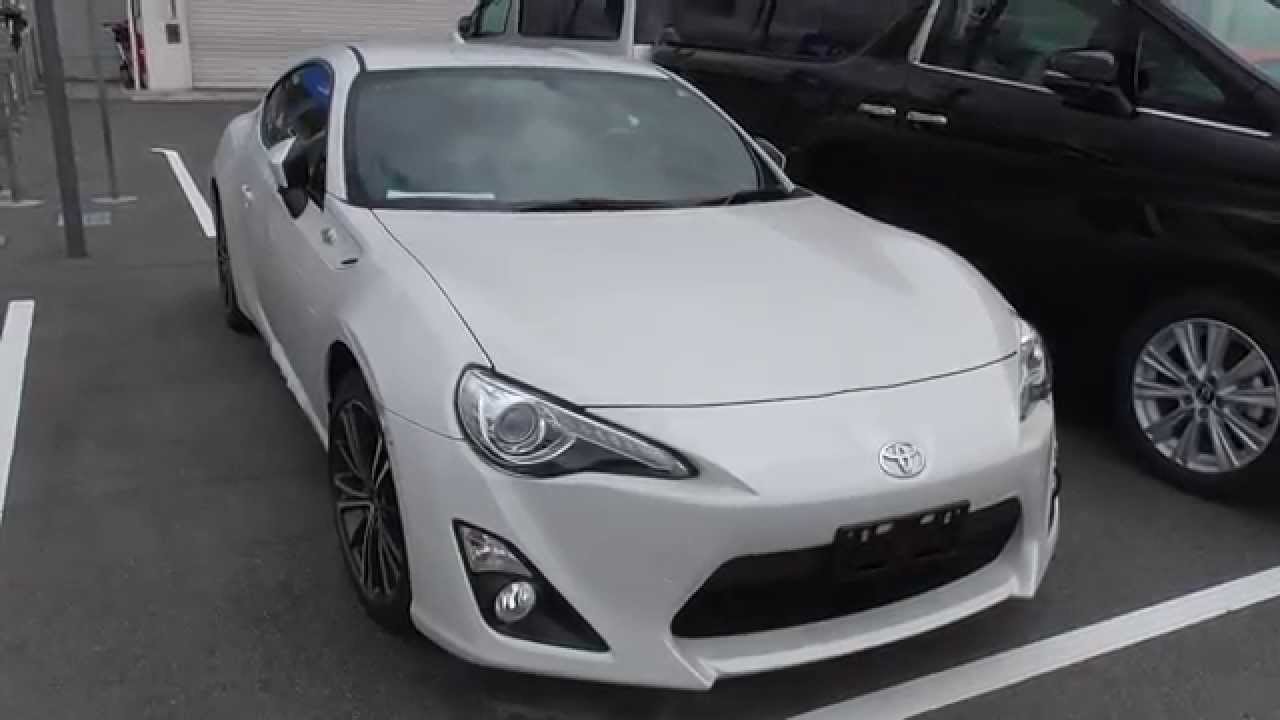 トヨタ_86・GT（クリスタルホワイトパール）TOYOTA_86・GT（white