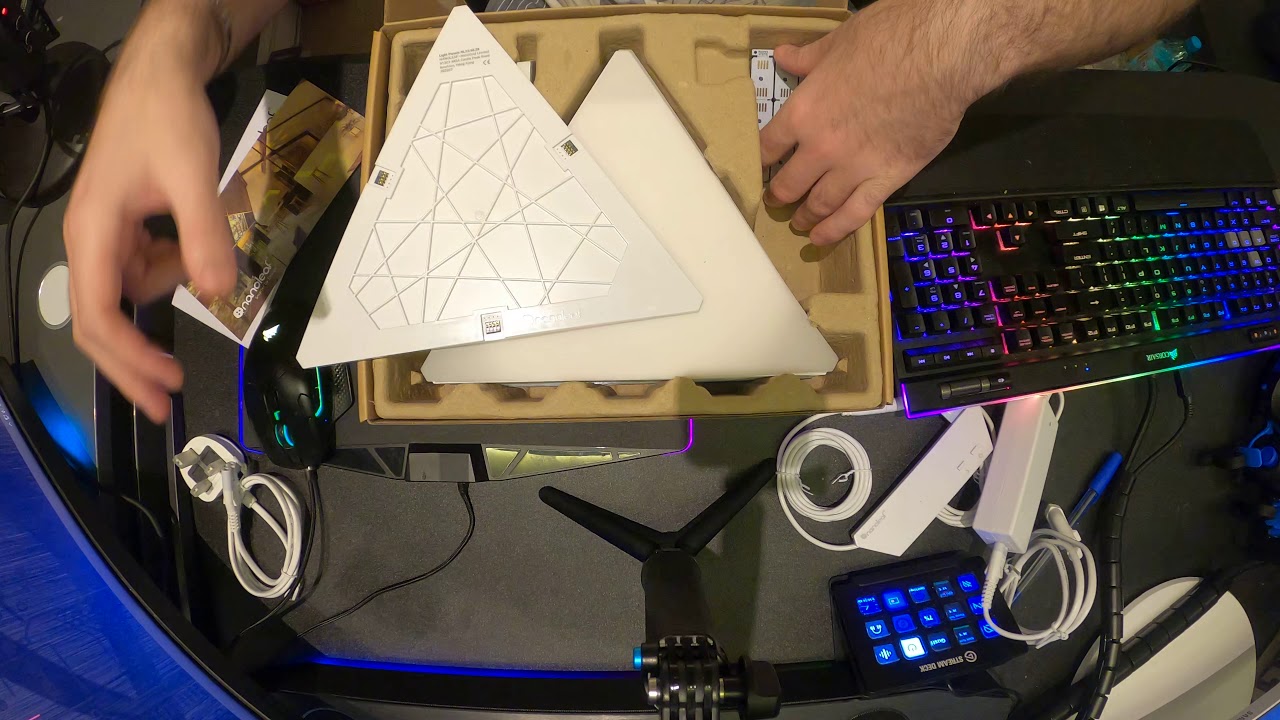 Nanoleaf Light Panels Starter Kit Unboxing and first plug in - YouTube