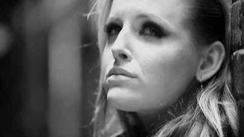 Transforming Actress Sarah Smyth