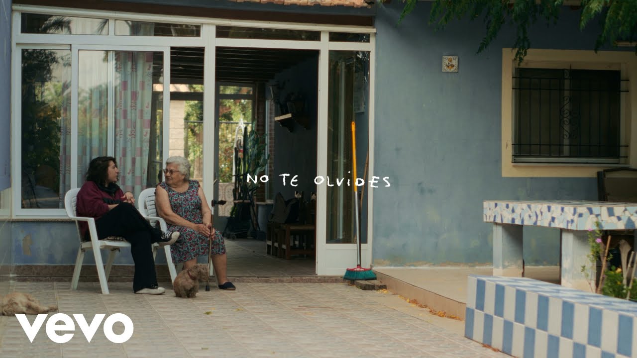 Eva McBel - I'm Glad You Happened, Vol. 4: No Te Olvides