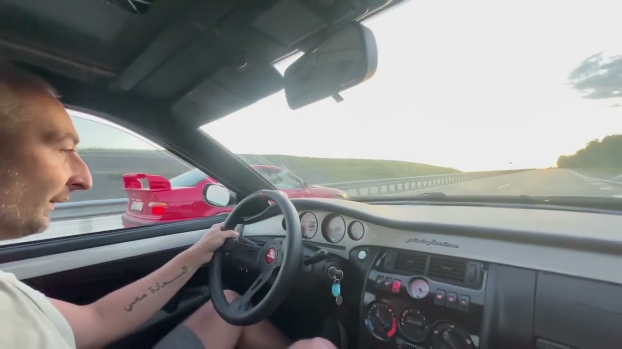 Fiat coupe 2.0T 570hp vs bmw e36 coupe 3.0T 600hp