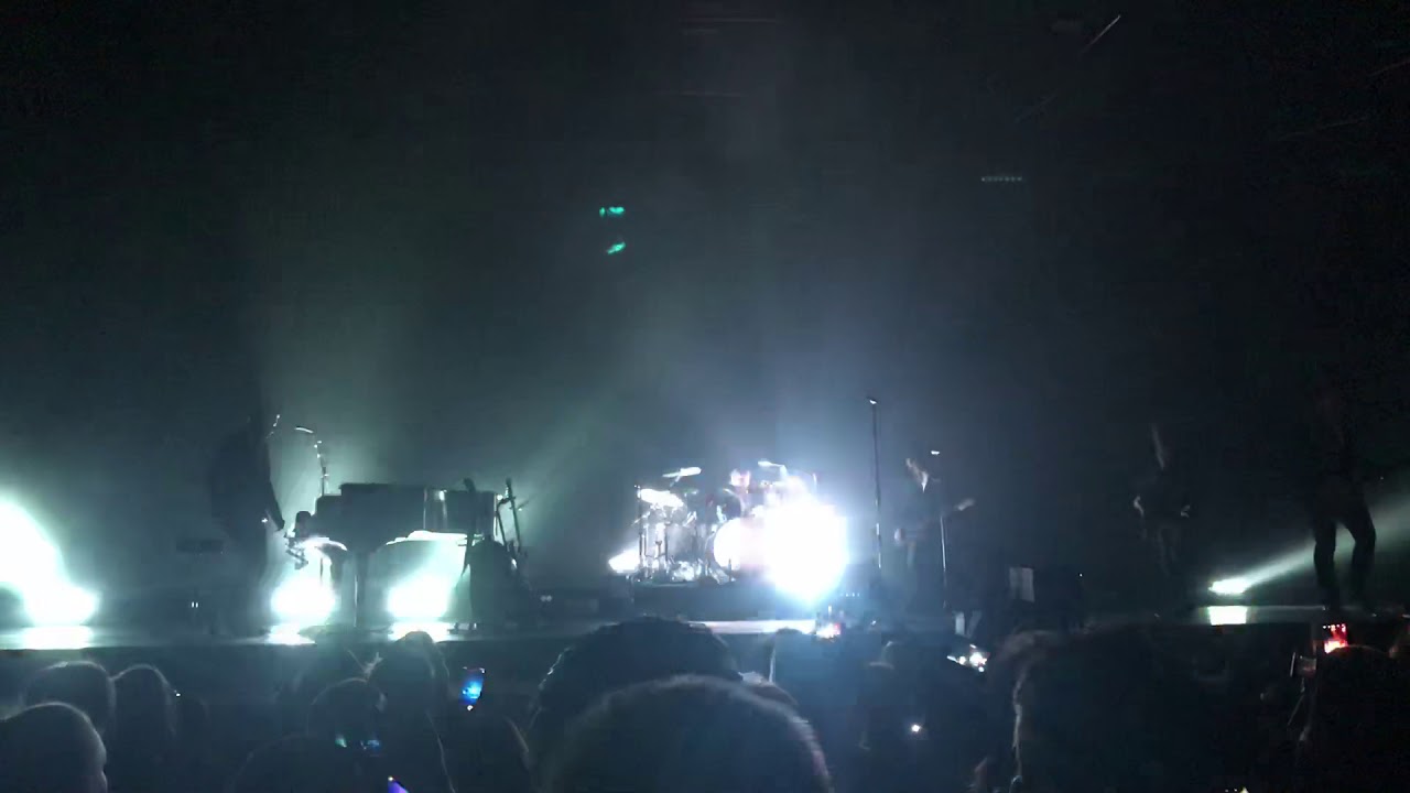 Bryan Adams 17/06/2018 Ziggo dome opening ultimate love YouTube Bryan Adams 17/06/2018 Ziggo dome opening ultimate love YouTube