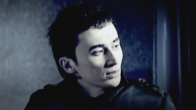 Katta xorozlar va anal porno tomosha qiling. Guruh onanizm porno video