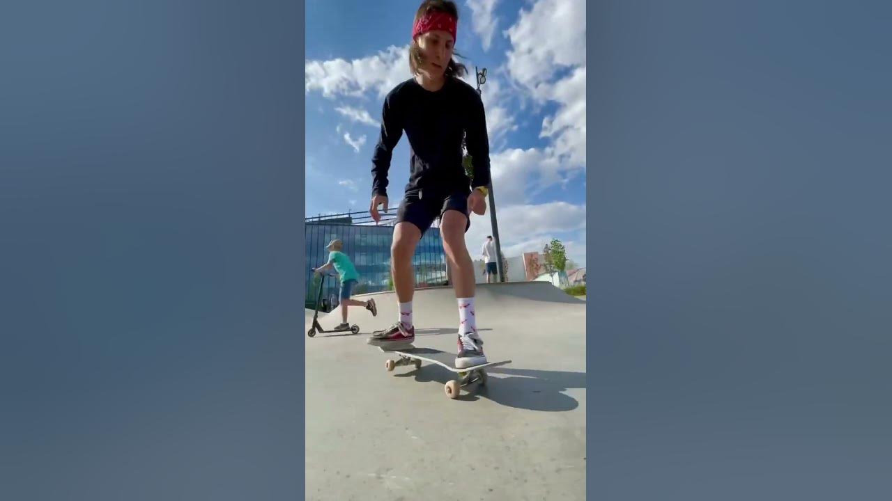 Антон Звягинцев скейтбордист
