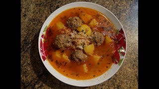 Суп с рисом и фрикадельками в томатном соусе Суп с рисом и фрикадельками в томатном соусе