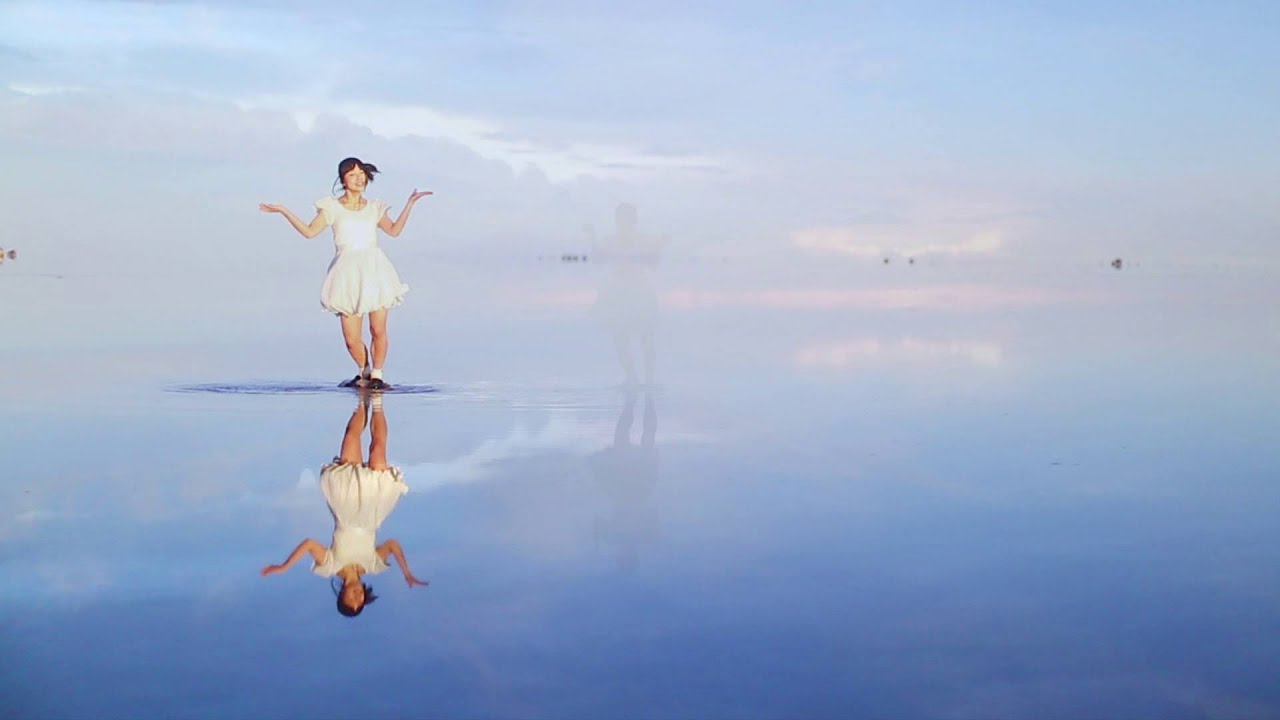 ウユニ塩湖で Hand In Hand 踊ってみた みこ Miko Dance In Salar De Uyuni Youtube