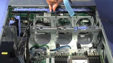 IBM System x3630 Removing the Hot Swap HDD Backplane