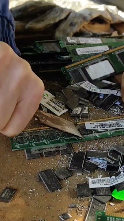 Ram IC chips for Gold Recovery #goldrecovery #ewasterecycling #goldram #scrapping #recycling