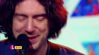 Video thumbnail of "Snow Patrol Chasing Cars on Lorraine"