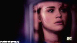 Lydia Martin Bleeding Out