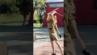Девушки с саблями сняли ролик ко Дню Победы