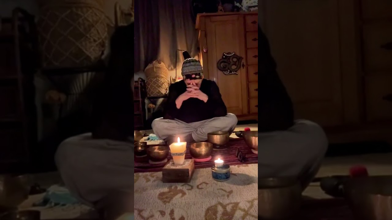 Медитація під тибетські чаші із свічками. Тратака.