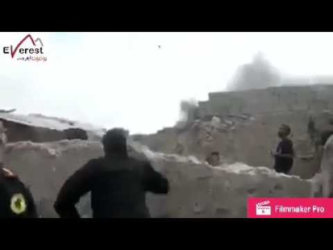 اجمل لقطه عبد الوهاب الساعدي وهو يرمي قنبله يدويه رمانه على الدواعش في الموصل القديمه