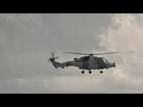 Video: Över Englands Sydkust Jagade En Svart Helikopter En Flygande Tefat - - Alternativ Vy