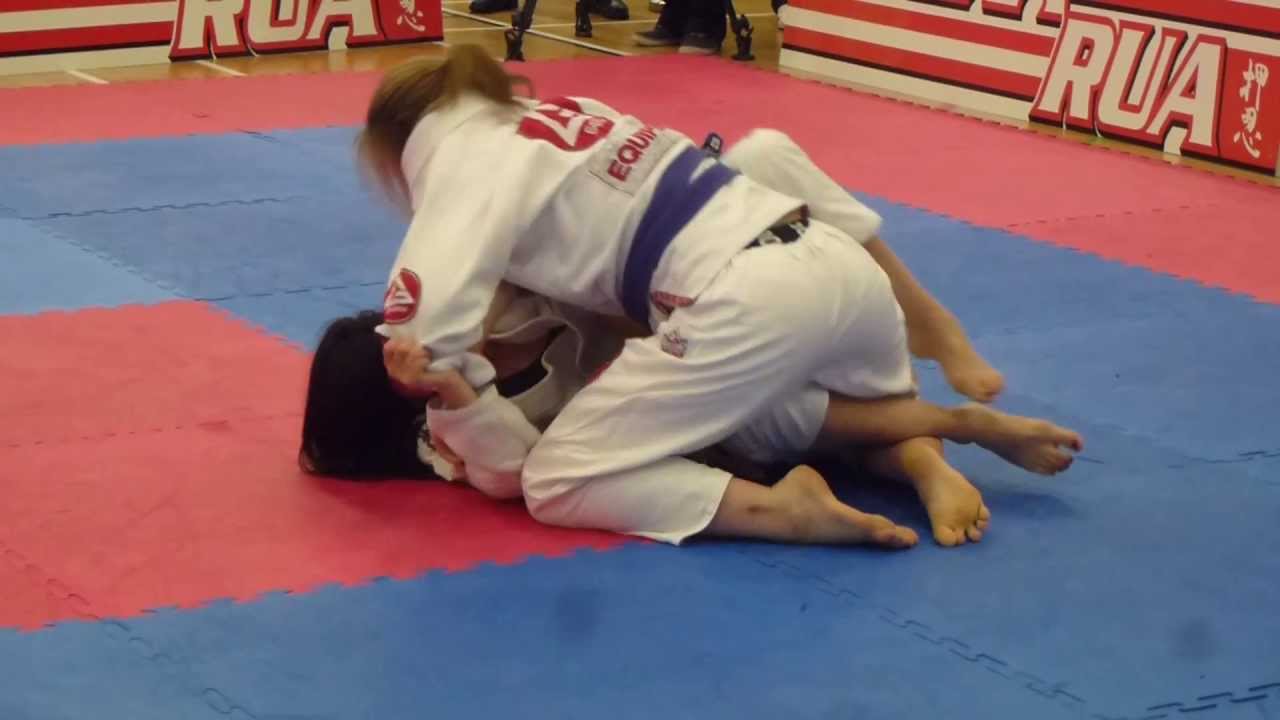 Sophie Walters vs Clarrisa Thomson - FINAL - BJJ Pro Cup 2013 - Blue Female - Middle