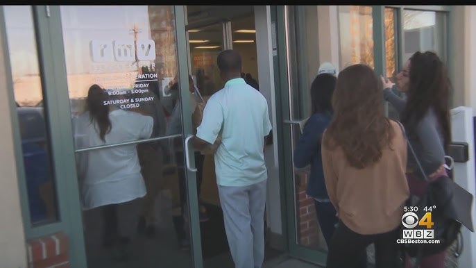 RMV now accepting driver's license applications from undocumented immigrants  in Massachusetts - CBS Boston