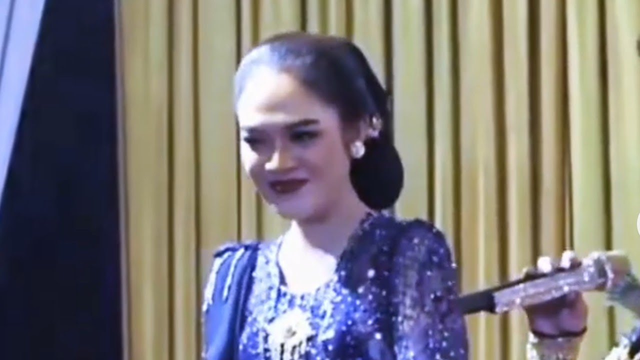 Elisha Orcarus wiwid dalang Ki Bayu Aji