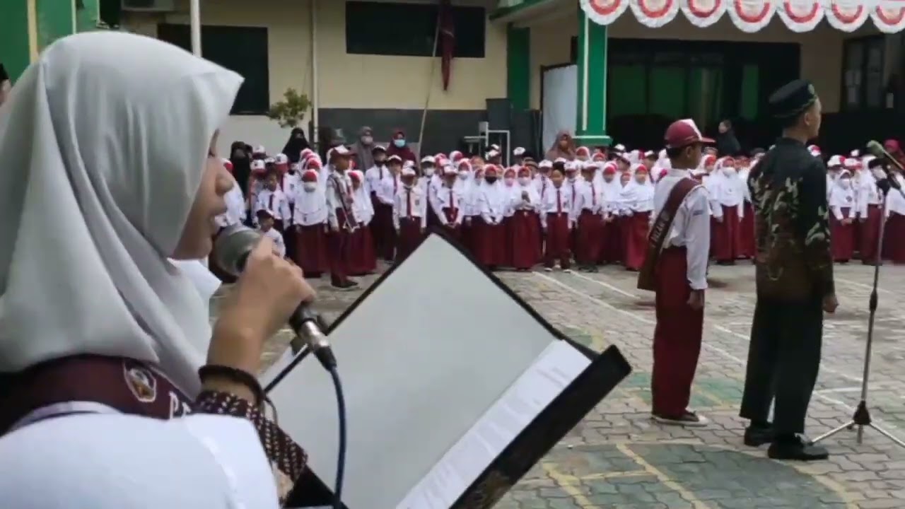 Upacara Bendera Hari Senin SD Muhammadiyah 1 Bandar Lampung
