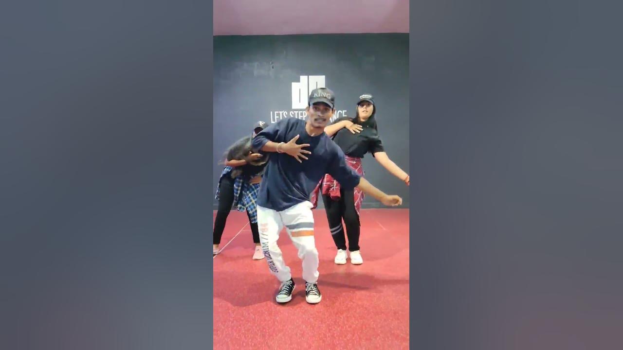 MORNI BANKE 🦚  @GuruRandhawa @nehakakkar #youtube #youtubeshorts #dance #video #viral