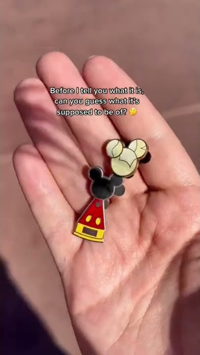 How to DIY a Disney Pin Trading Book for your Collection! 