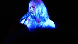 Lissie sings *new song* &quot;Love in the City&quot; live at Dingwalls, London 7th May 2013