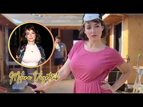 Milana Vayntrub's Bikini Photos Which Are Inappropriate For Even Adults