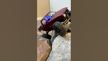 Nothing phases ET. #rccrawler #microcrawler #scx24 #furitek #scx24mods #cheatcode #moforc #rc #rccar