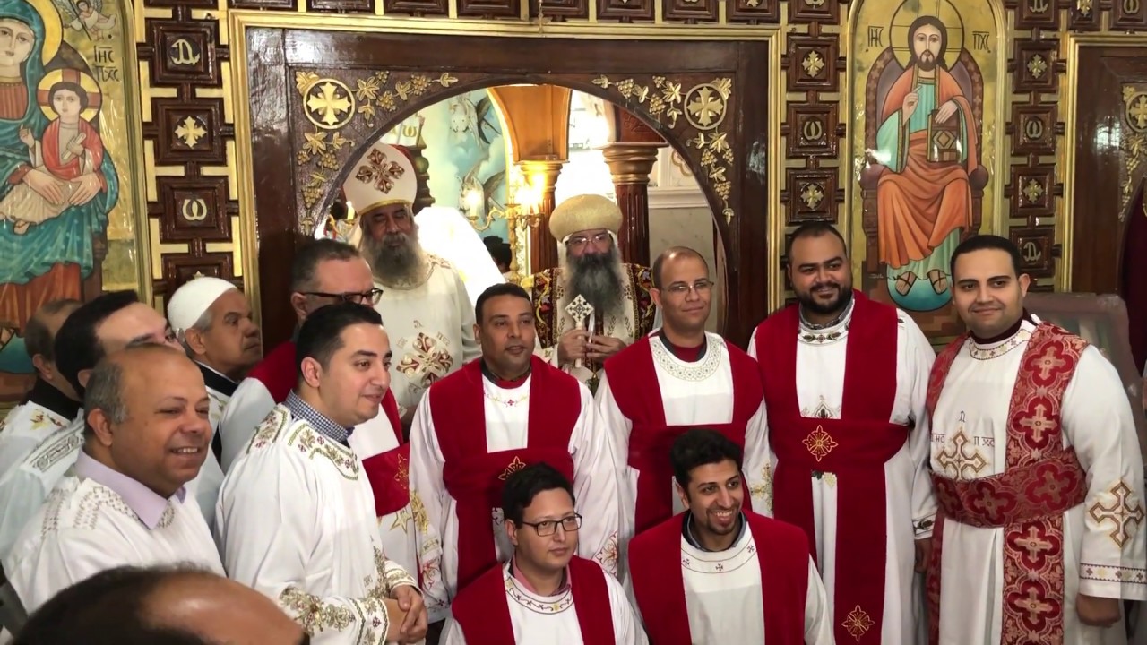 ترقية الشمامسة إلى رتبة الأغنسطس بيد نيافة الأنبا مارتيروس (من اليسار) 20190215