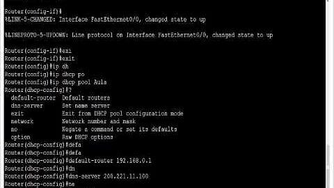 Como configurar un servidor DHCP en Packet Tracer?