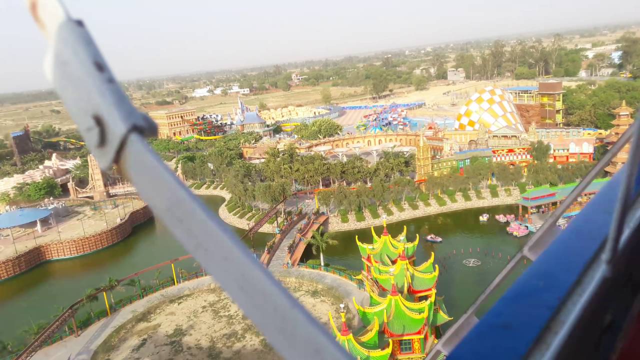 blue word water park