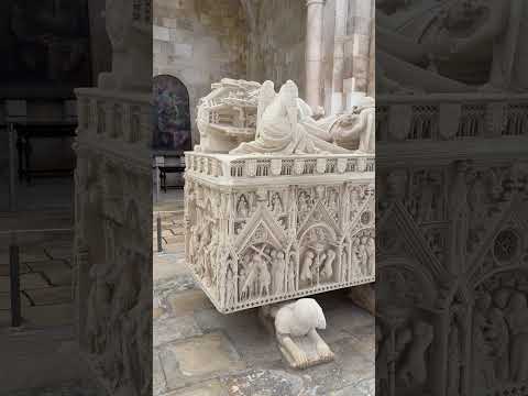 Video: Alcobaça vienuolynas: ekskursija į Portugaliją