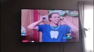 Shawn Brushes His Teeth 2012