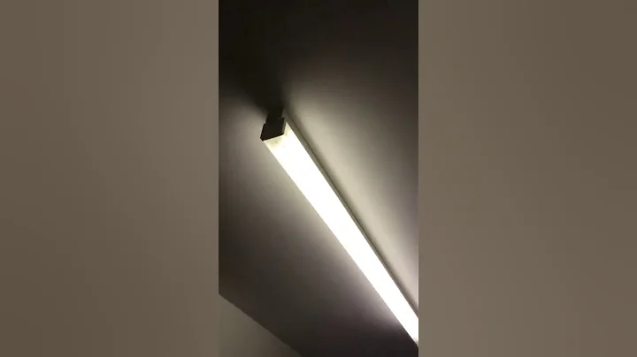 6ft 70w cromtom crompack fluorescent batten