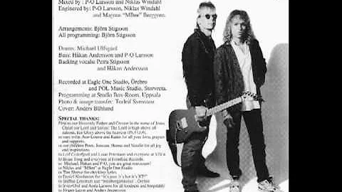 XT/02 - Looking For Love.