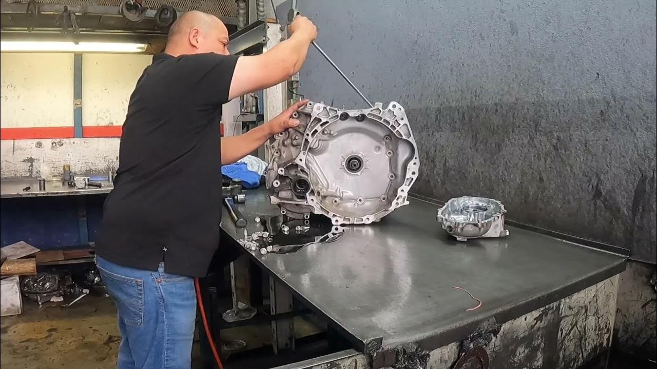 NISSAN SENTRA CVT TRANSMISION DAÑADA 2014 ( se traspaso el taller de