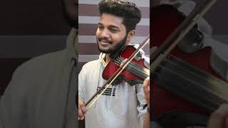 Miniatura del video "Unakkul Naane | Trending Song | Violin Cover | Vishnu Ashok"