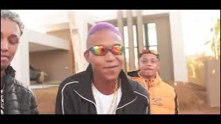 Dentro da Evoque prata ( Mc Menor Hr e Mc Menor Sg  - clipe Oficial)