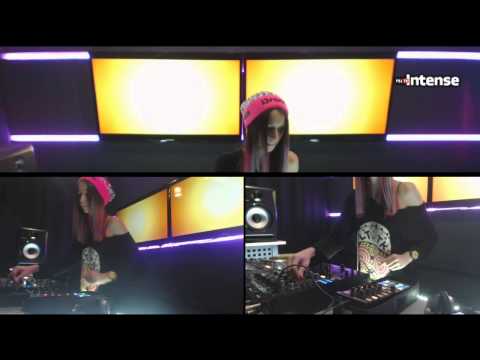 Miss Monique - Live @ Radio Intense 13.01.2015