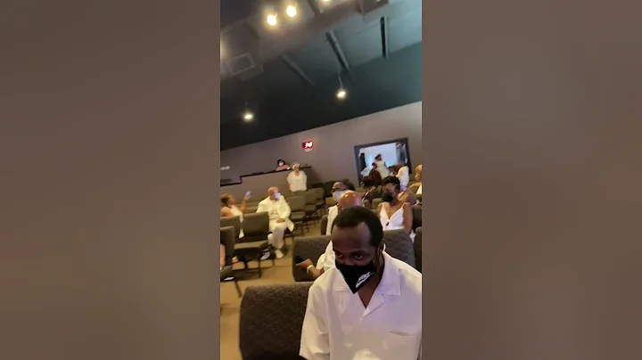 Bride dances all the way to the Altar (Jackie Dots...