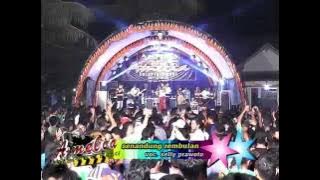 Download lagu SENANDUNG REMBULAN SELLY PRAWOTO AMELIA RASA CAMELIA KEMLOKOMANIS